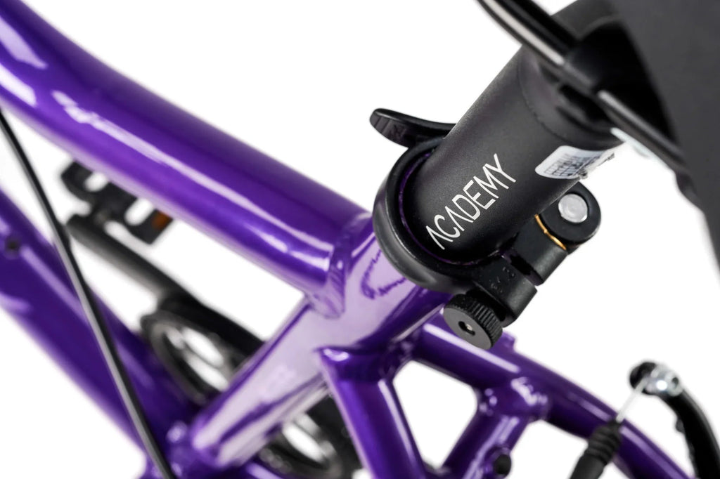 Academy Grade 6 Belt 7-Speed